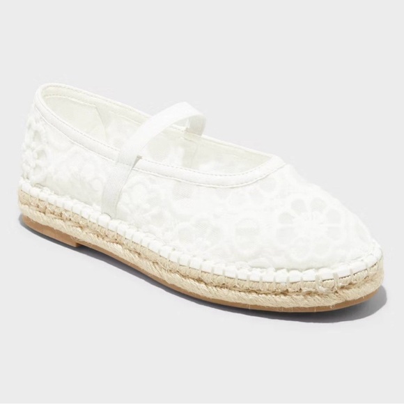 Universal Thread Shoes - NWT Women's White Lace Espadrille Mary Jane Flats 9.5